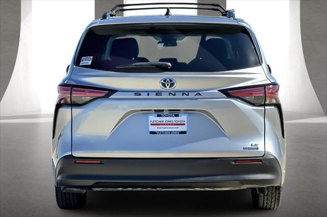 2022 toyota sienna le