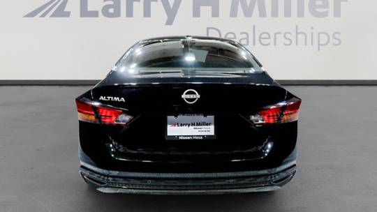 2025 Nissan Altima