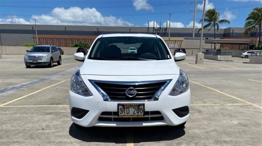 2018 nissan versa sv