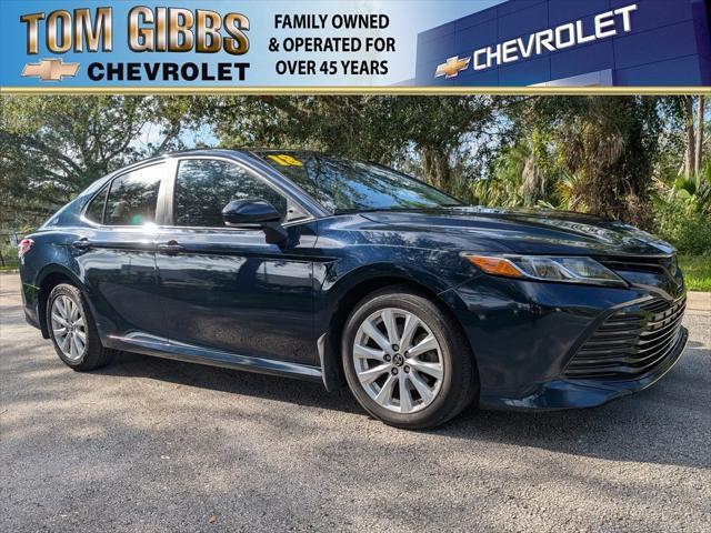 2018 toyota camry le