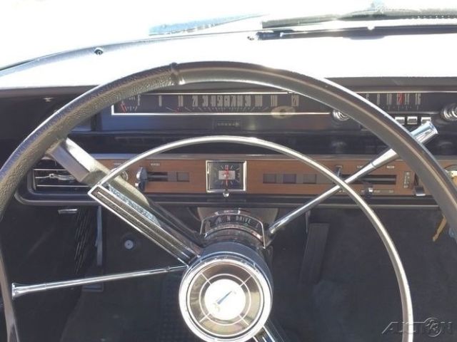 1966 ford galaxie 500,352ci 8-cylinder,3-spd automatic,complete frame off