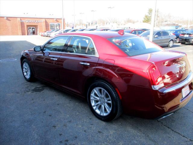 2016 chrysler 300c base