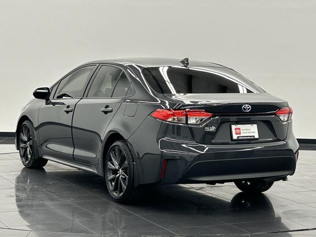 2023 toyota corolla hybrid le