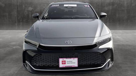 2023 toyota crown platinum