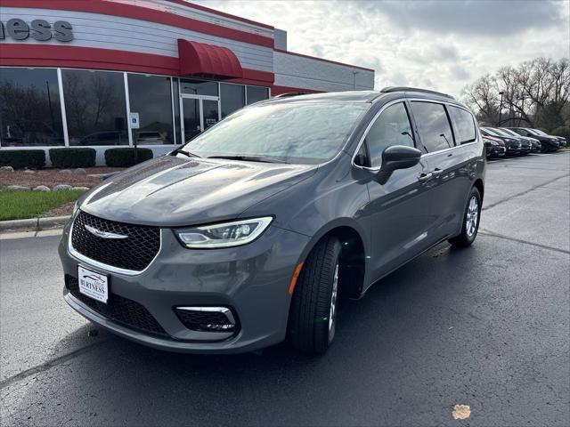 2022 chrysler pacifica touring l