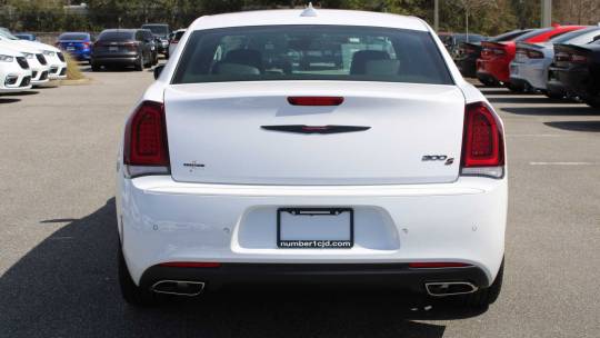 2023 Chrysler 300