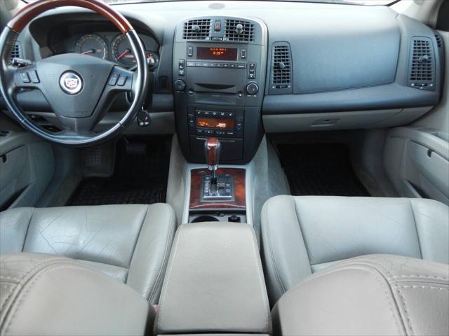 2004 cadillac srx v8