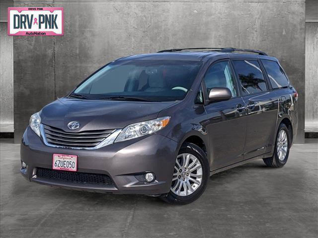 2013 toyota sienna xle