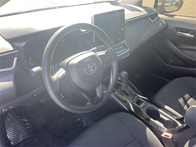 2021 toyota corolla hybrid le