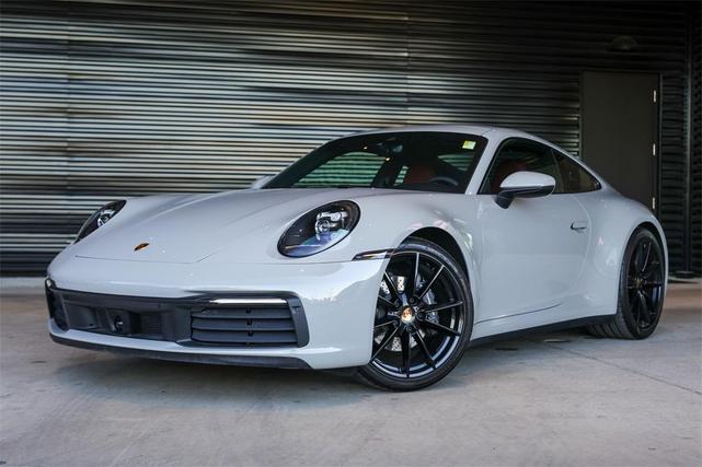 2022 porsche 911 carrera