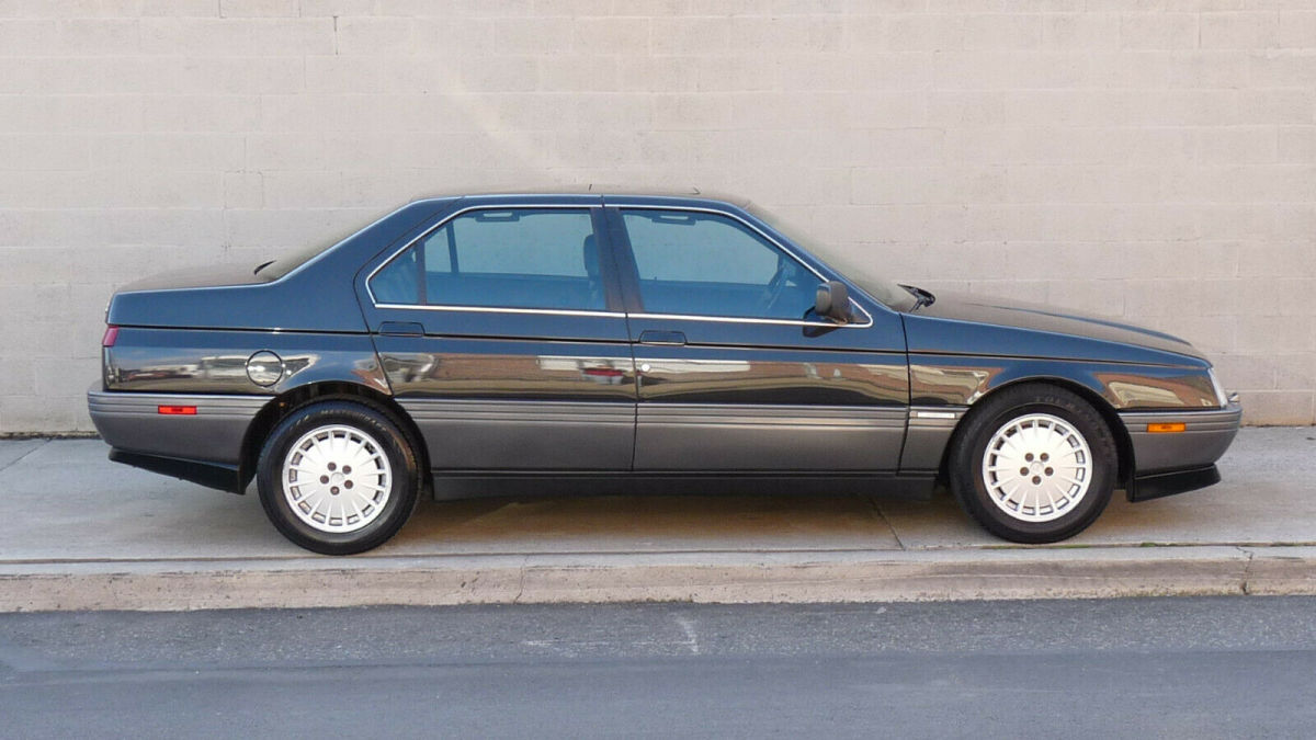 1993 alfa romeo 164. 5-speed manual. runs excellent!! leather. sunroof