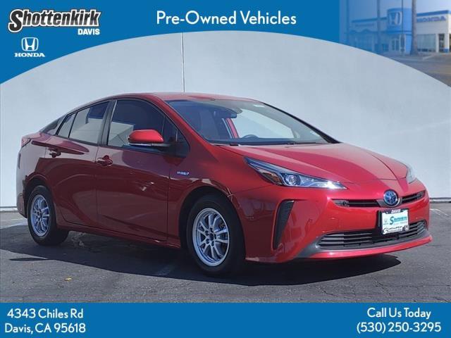 2022 toyota prius l