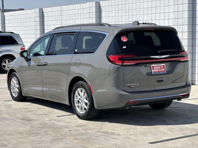 2022 chrysler pacifica touring l