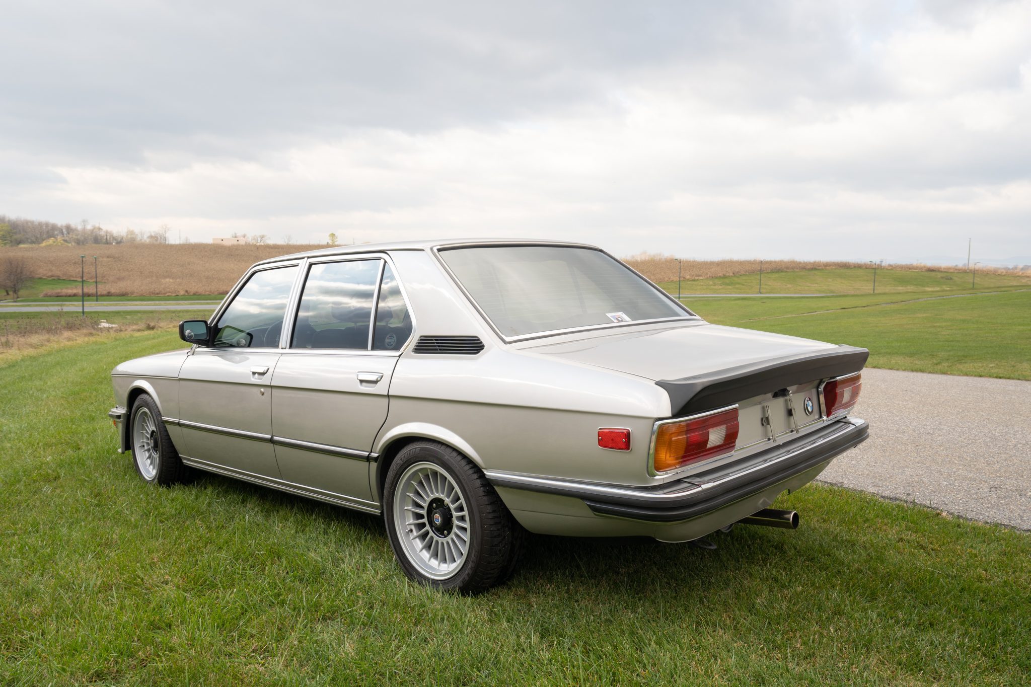 1980 bmw 528i 3.7l 5-speed