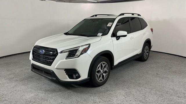 2023 subaru forester premium