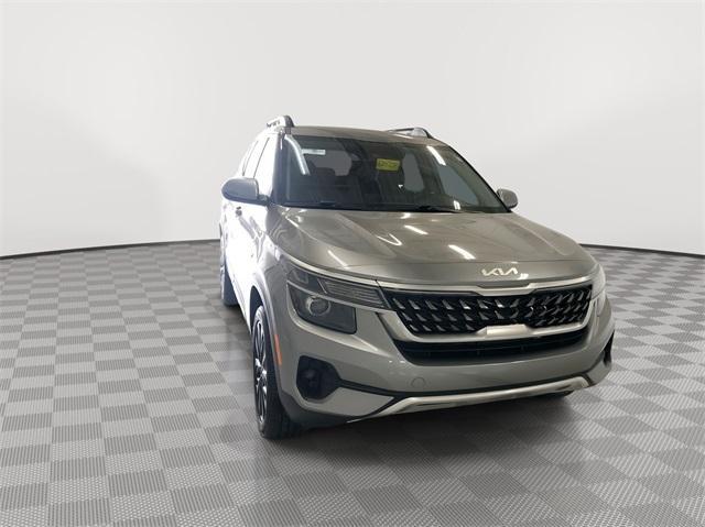 2023 kia seltos nightfall