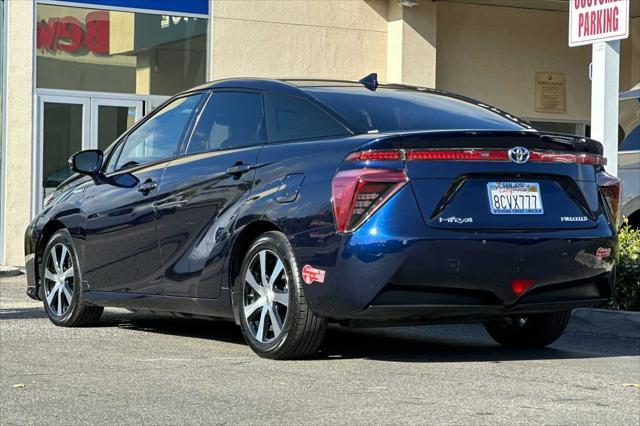 2017 toyota mirai base