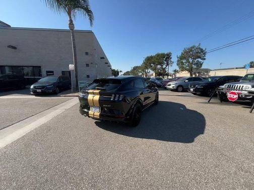 2023 ford mustang mach-e