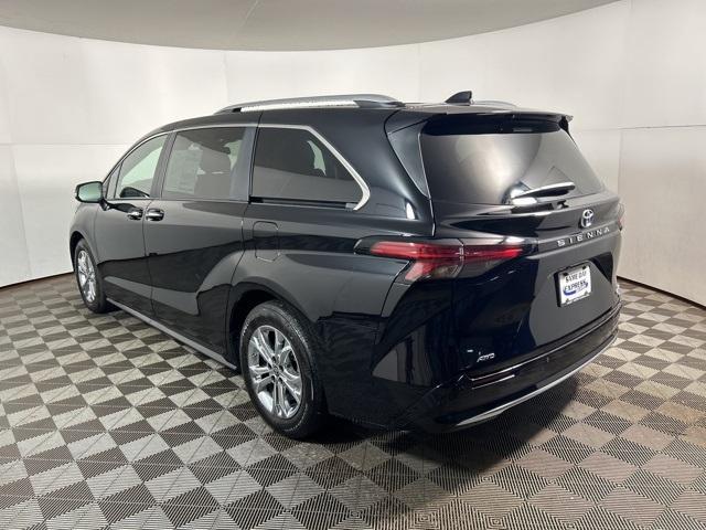 2022 toyota sienna platinum 7 passenger