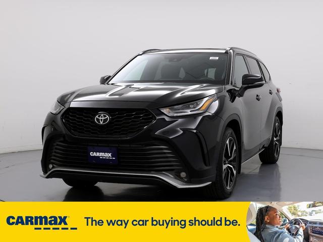 2021 toyota highlander xse