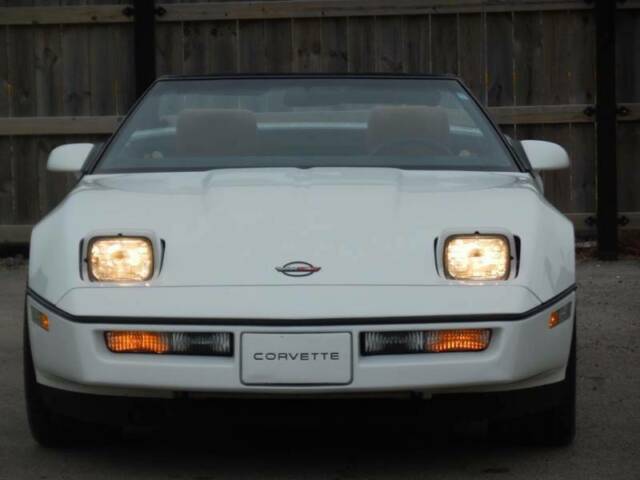 1989 chevrolet corvette base 2dr convertible 52085 miles white convertible 5.7l