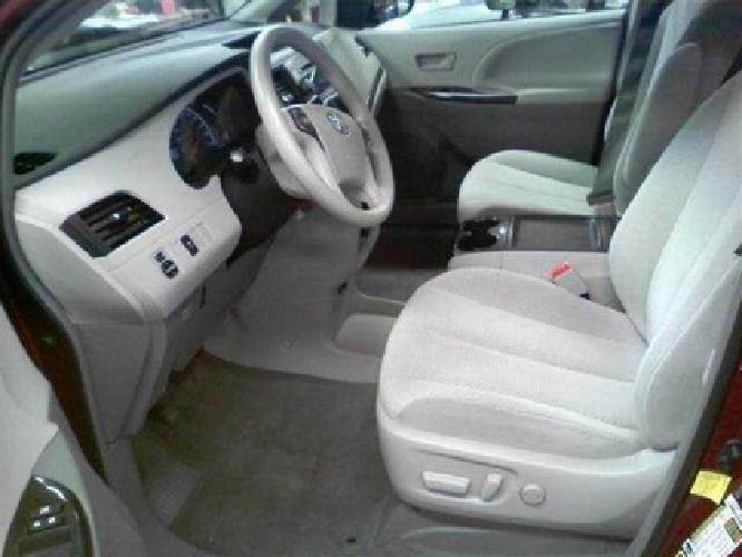 2012 toyota sienna le minivan 4d in bloomington, ca