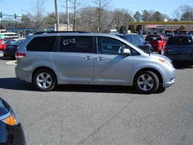 2012 toyota sienna le minivan 4d in newport news, va