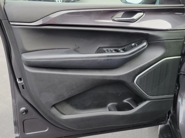 2021 jeep grand cherokee l altitude