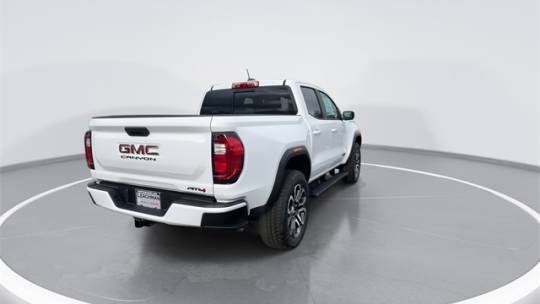 2024 GMC Canyon