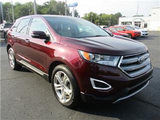 2017 Ford Edge titanium