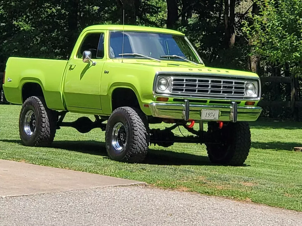74 dodge truck w100 power wagon fleet side short bed