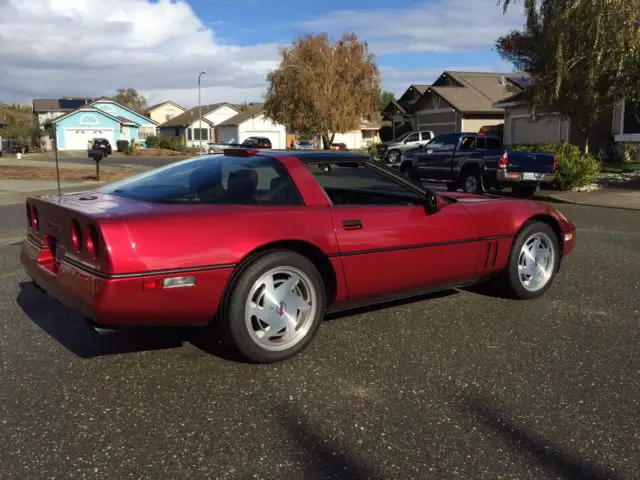 **spectacular dark red metallic 1989 corvette coupe** very low miles / like new!