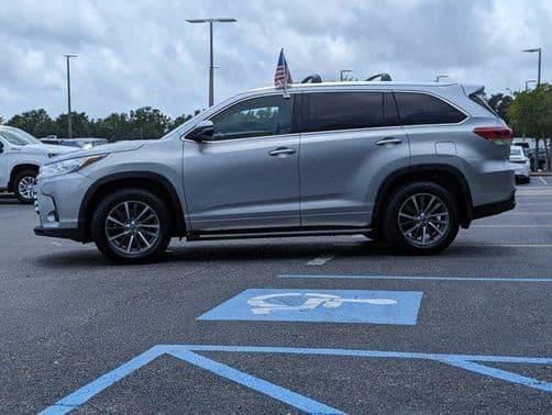 2017 toyota highlander se in biloxi, mississippi