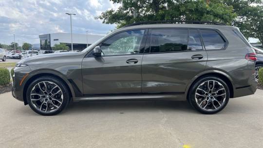 2025 BMW X7