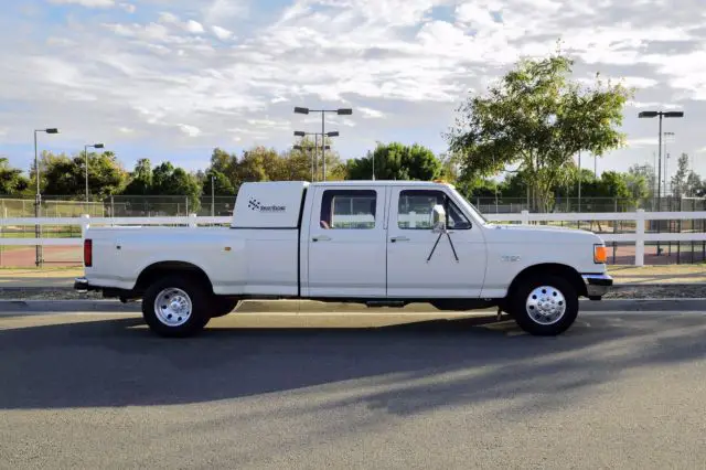 xlt lariat crew cab-dually-loaded-carfax certified-extra clean-no reserve