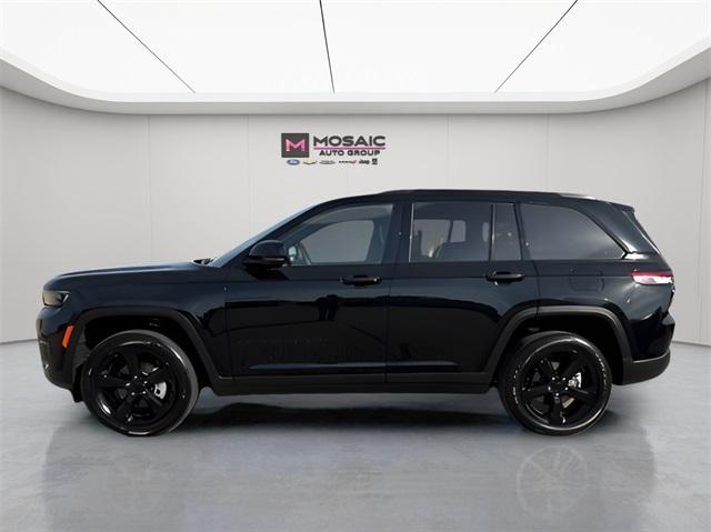 2023 jeep grand cherokee altitude