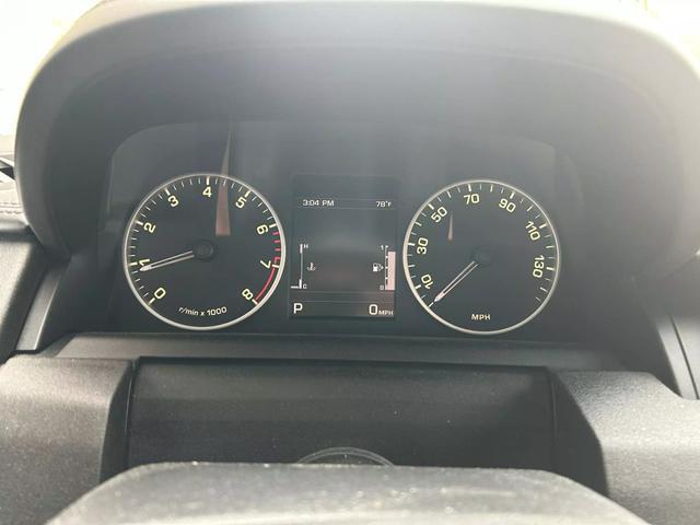 2015 land rover lr4 base