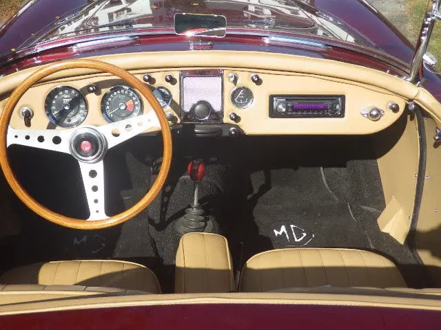 1958 mga roadster with a frame off restoration. with a amazing paint!