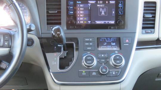 2016 toyota sienna