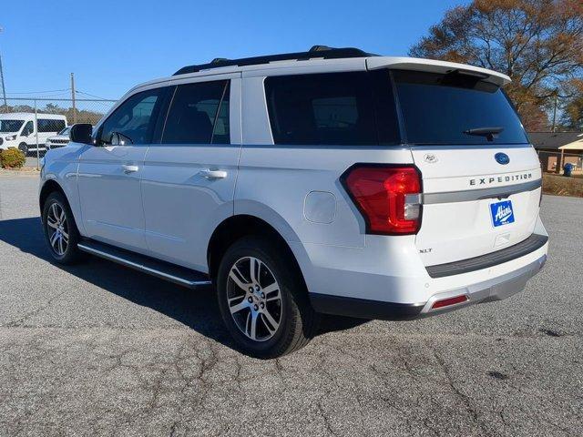 2023 ford expedition xlt