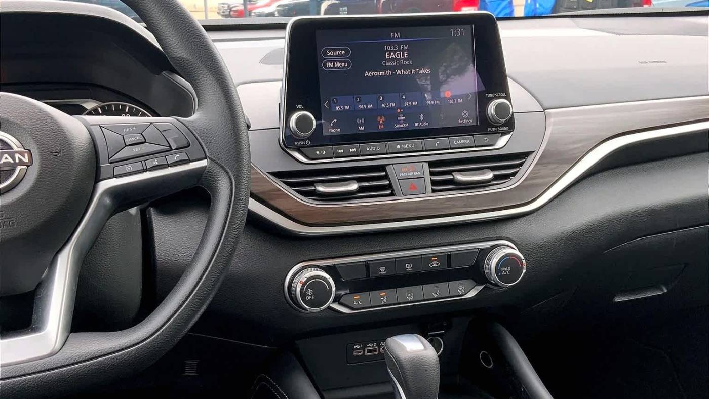 2023 nissan altima 2.5 sv