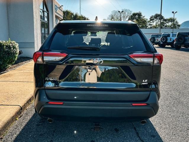 2023 toyota rav4 le