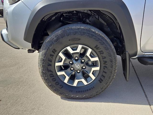 2023 toyota tacoma trd off road