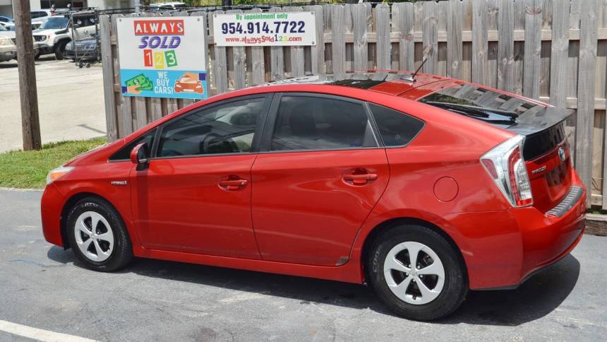 2012 toyota prius five