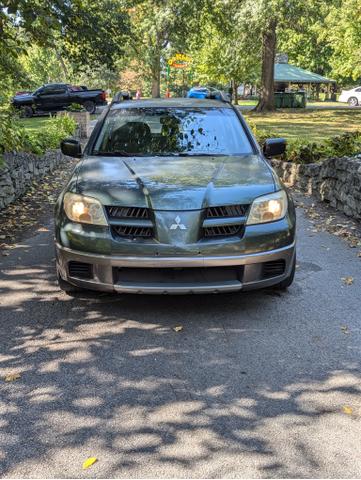 2005 mitsubishi outlander ls