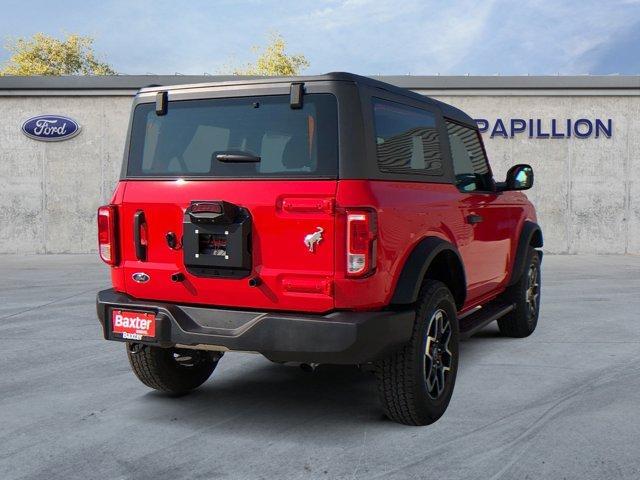 2022 ford bronco base