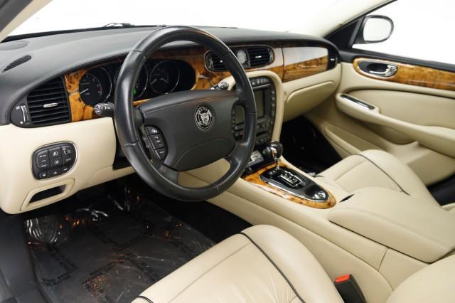 2007 jaguar xj xjr