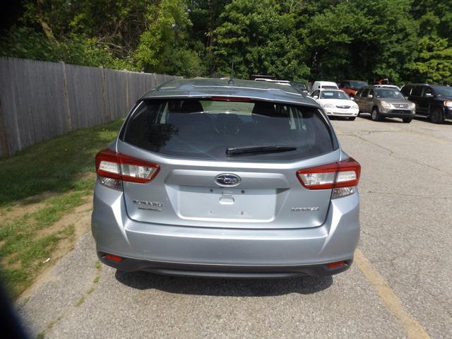 2019 subaru impreza 2.0i