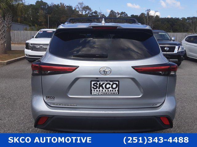 2021 toyota highlander xle