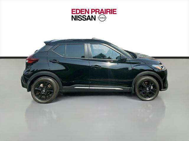 2022 nissan kicks sr